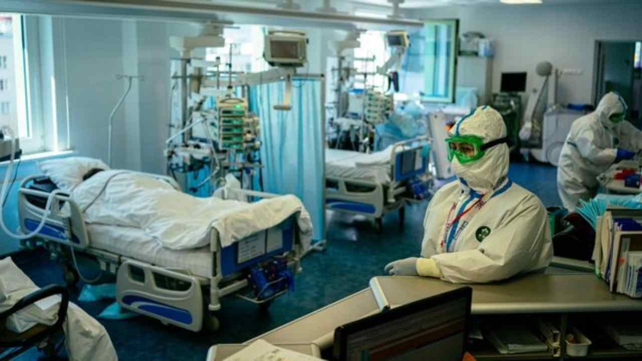 Emergenza Covid, è allarme: ospedali a rischio