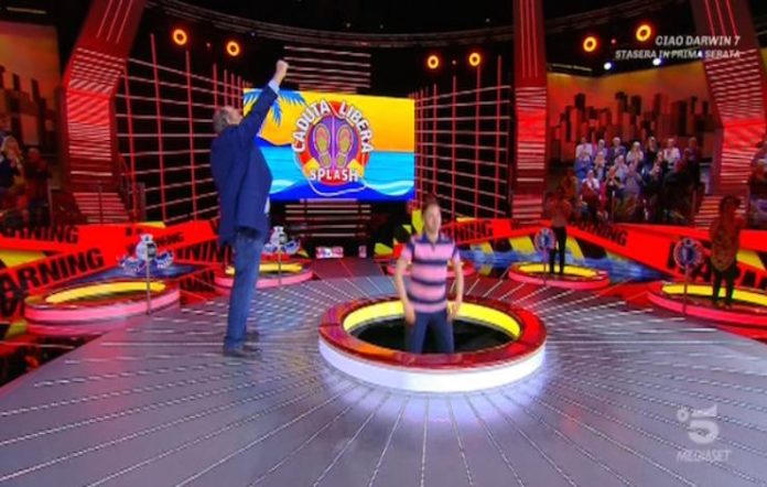 Cosa C è Nella Botola Di Caduta Libera