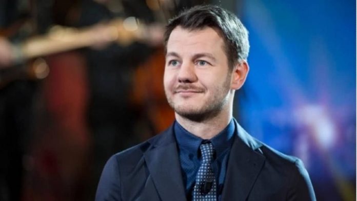 Chi è Il Nuovo Presentatore Di X Factor