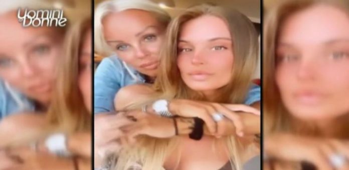 Chi è La Mamma Di Sophie Codegoni
