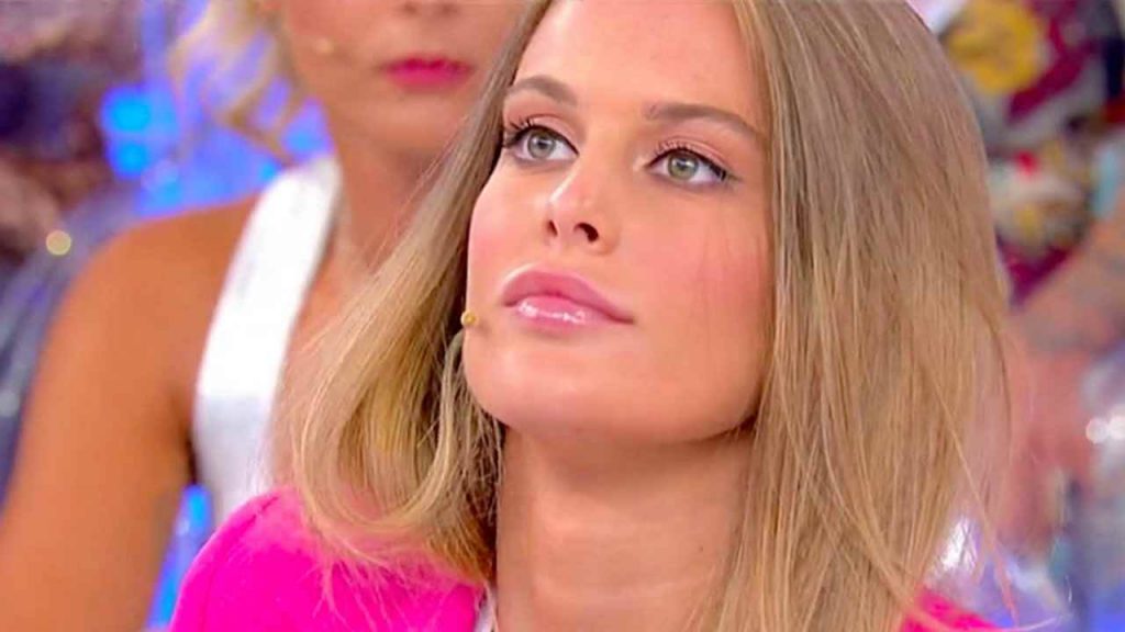 Uomini e Donne, bomba su Sophie: due di picche alla scelta
