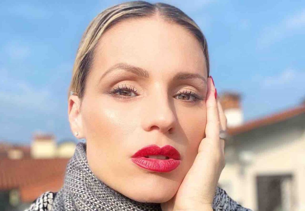 Michelle Hunzicker: “Oggi voglio farmi del male” | La conduttrice si confessa su Instagram