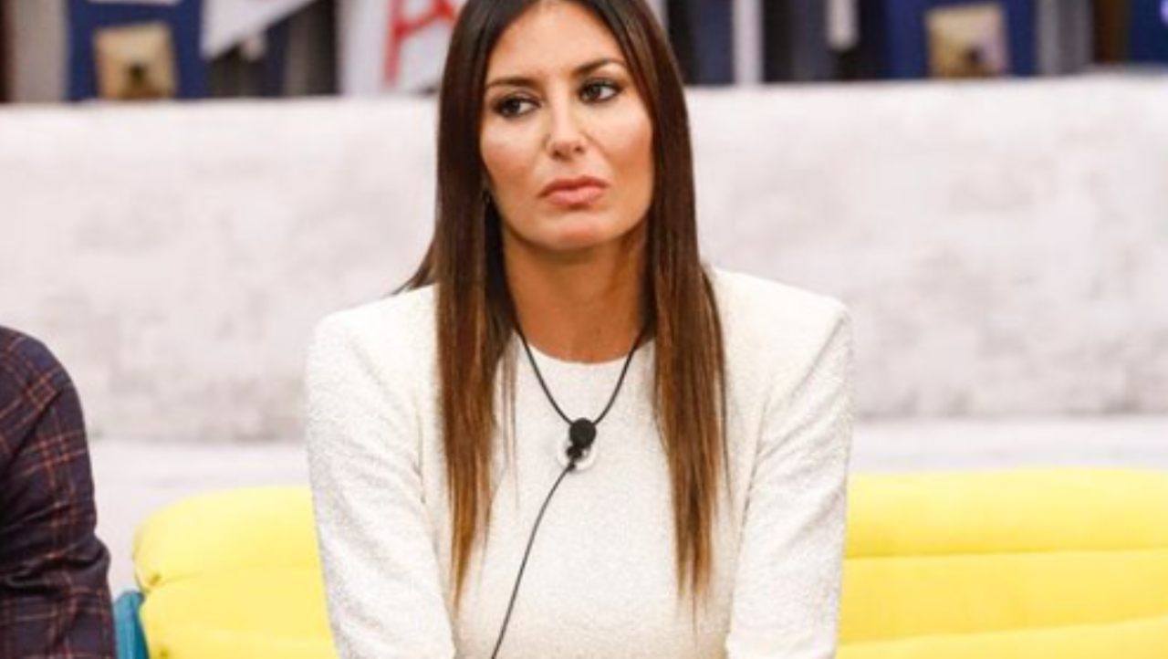 Elisabetta Gregoraci denuncia - Solonotizie24