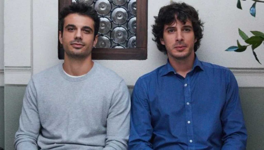 Pierpaolo Spollon e Saurino in smoking | Come non li avete mai visti dopo Che Dio Ci Aiuti