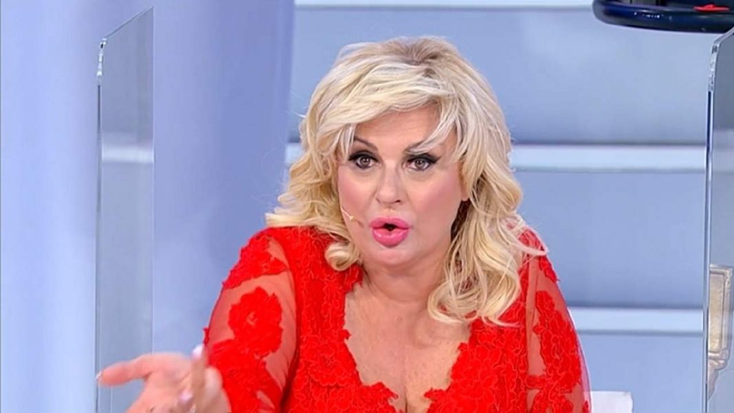Perché Non C'è Tina A Uomini E Donne