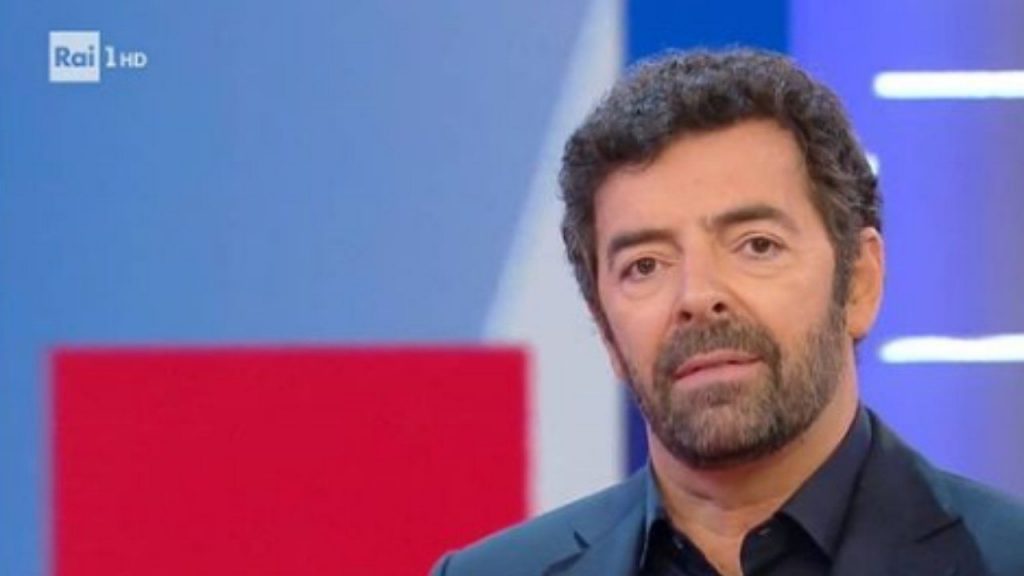 Alberto Matano presenta il suo papà: si somigliano molto