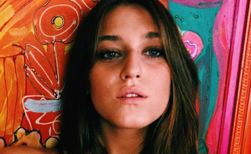 Gaia Gozzi, avete mai visto la mamma? Due gocce di acqua