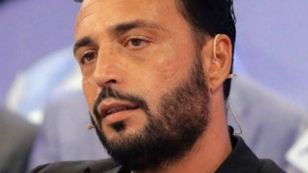 Armando Uomini E Donne Titolo Di Studio
