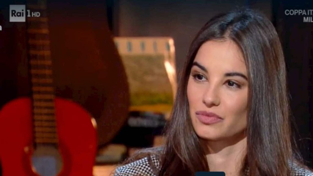 Francesca Chillemi selfie senza trucco: l’attrice di Che Dio Ci Aiuti al naturale
