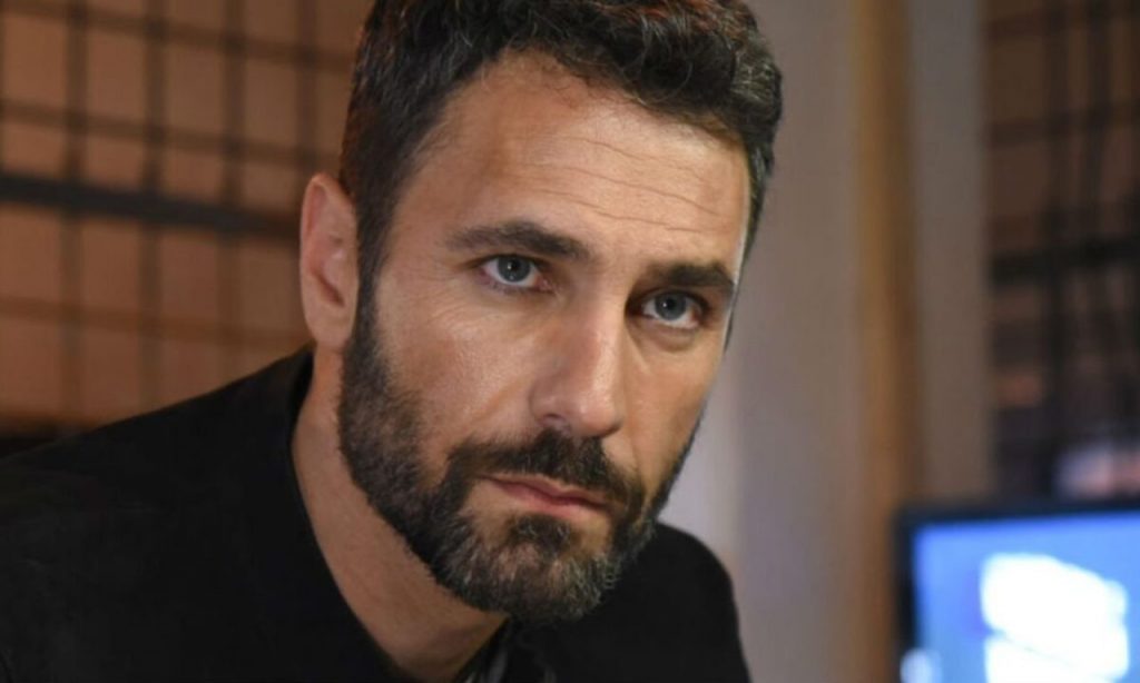 Raoul Bova, avete mai visto il figlio Leon? Il 20enne è bellissimo [Foto]