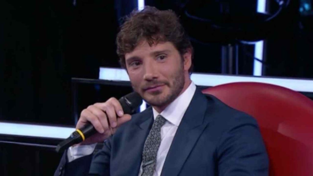 Stefano De Martino, nuovo flirt con una delle allieve di Amici?