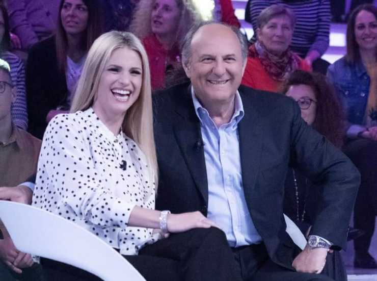 Michelle Hunziker Gerry Scotti Striscia la Notizia - Solonotizie24