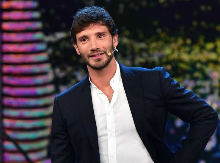 Stefano De Martino viaggio d'amore - Solonotizie24