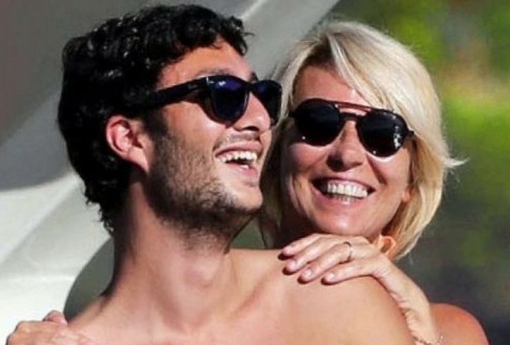 Maria De Filippi batosta d'amore - Solonotizie24