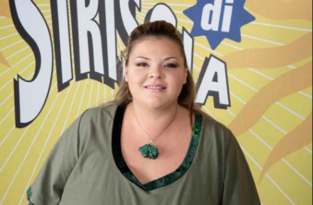 Emanuela, ricordate l’ex velina di Striscia? Com’è oggi e che cosa fa [FOTO]