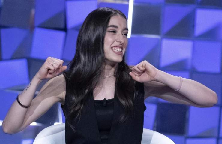 Giulia Stabile confessione cuore aperto - Solonotizie24