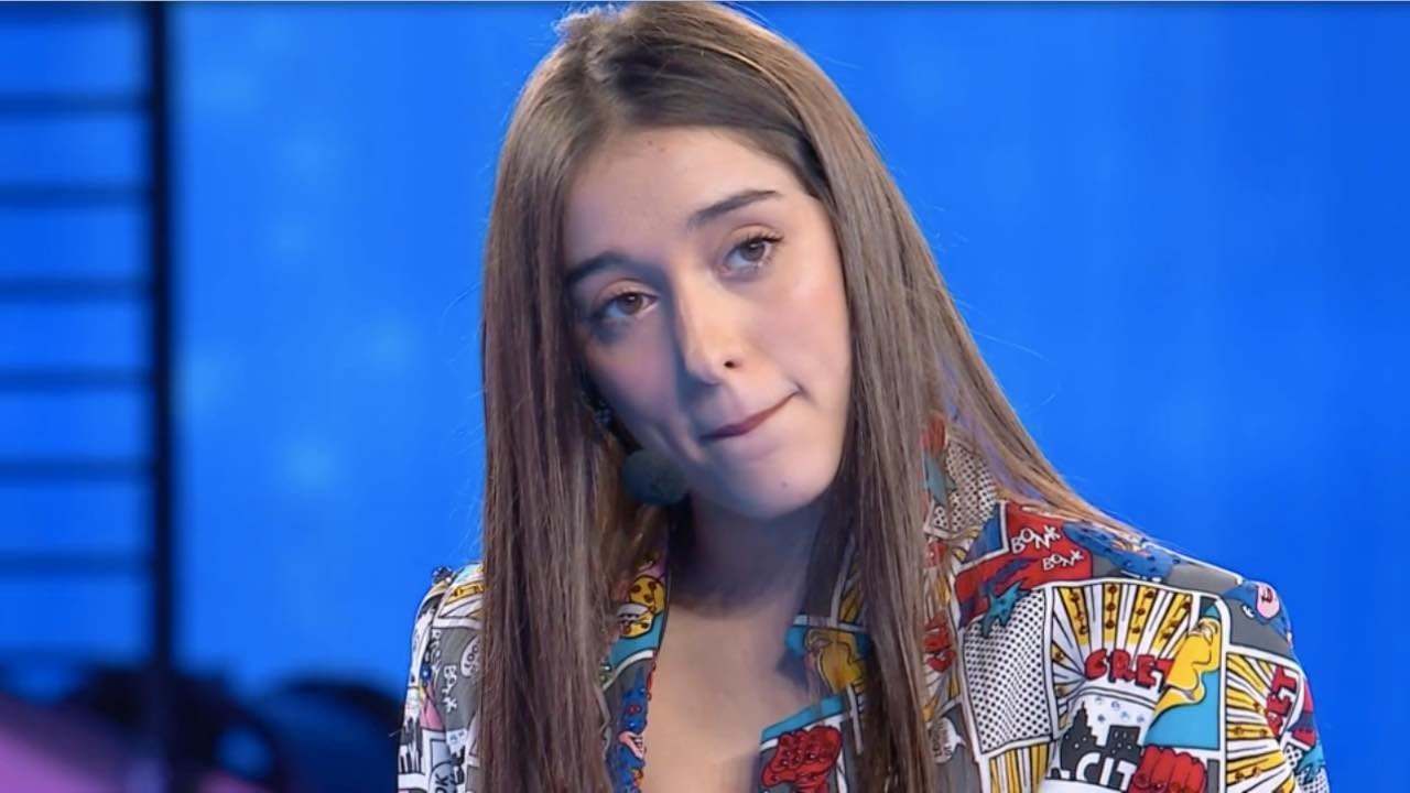 Giulia Stabile guai Amici - Solonotizie24