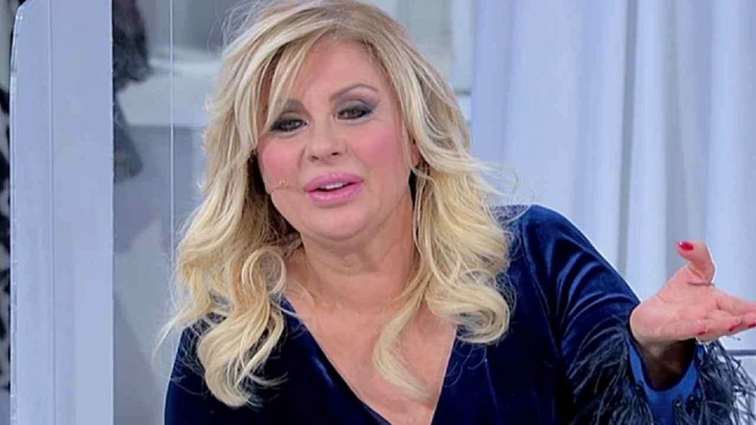 Chi Veste Tina Cipollari A Uomini E Donne