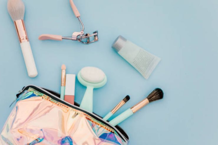 prodotti make-up da mettere in valigia