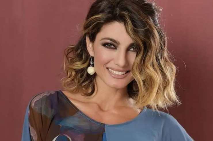 milly-carlucci-e-samanta-togni-ferri-corti-Solonotizie24