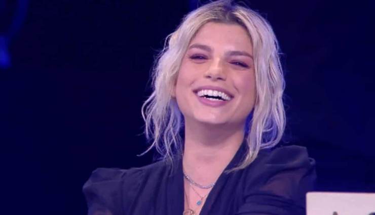 Emma Marrone pancione - Solonotizie24