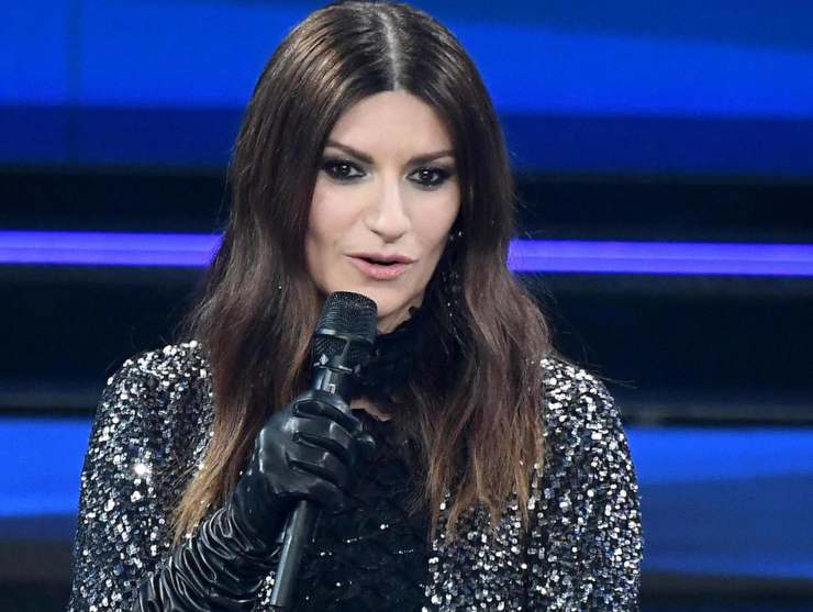 Laura Pausini annuncio - Solonotizie24