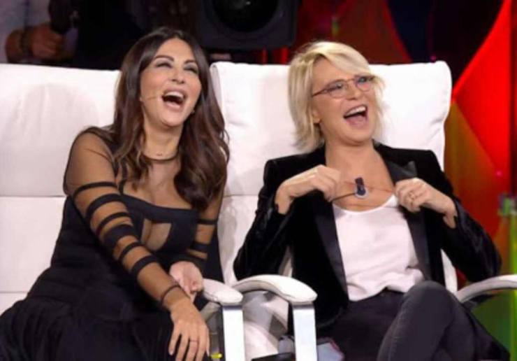 Maria De Filippi messaggi Sabrina Ferilli - Solonotizie24