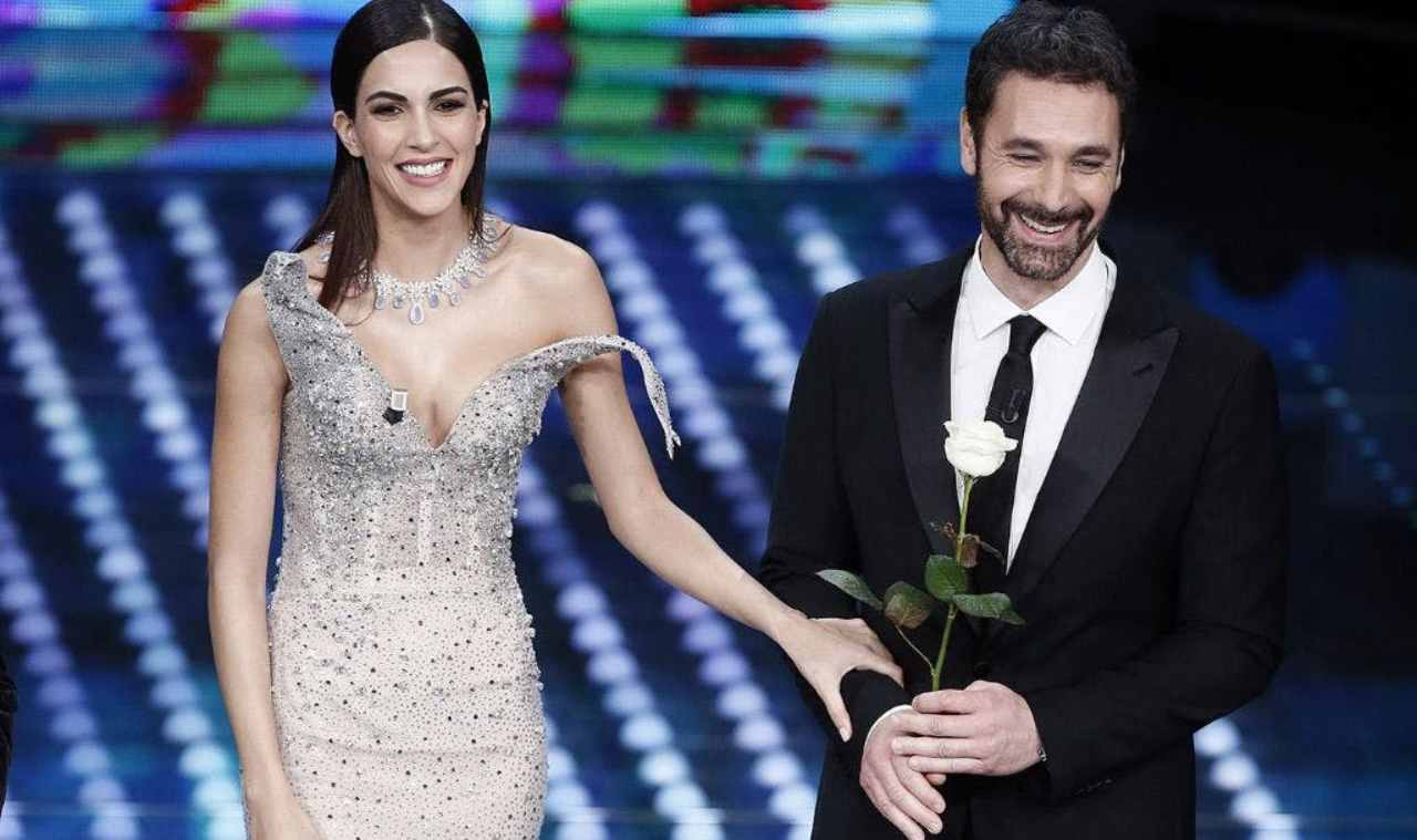 Rocio Raoul Bova come due sposi - Solonotizie24