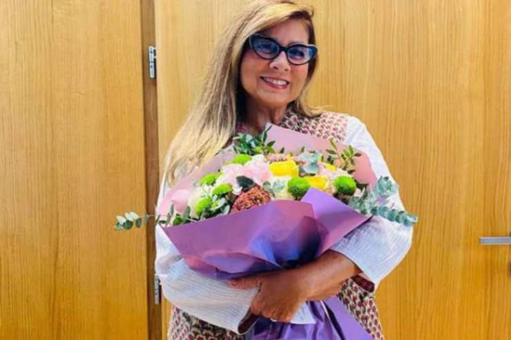 Romina Power in minigonna - Solonotizie24