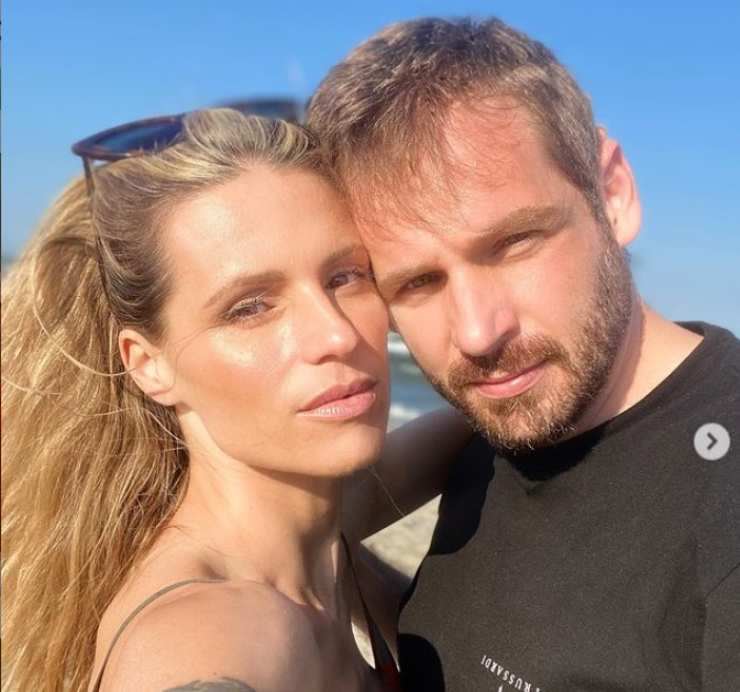 Gossip Titova Rosolino Hunziker Trussardi Stefano De Martino - Solonotizie24