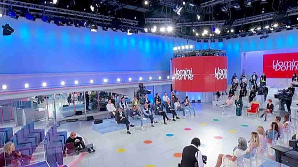 Uomini e Donne in lutto: morto in un tragico incidente il cavaliere 39enne Riccardo Ravelli
