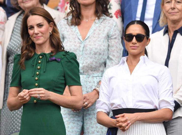 Kate Middleton regalo Regina - Solonotizie24