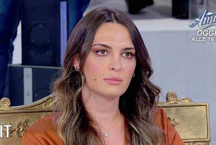 Maria De Filippi Andrea Nicole sanzione - Solonotiziue24