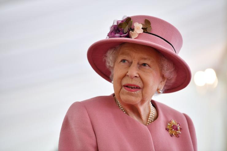 Regina Elisabetta vestiti letto segreto - Solonotizie24