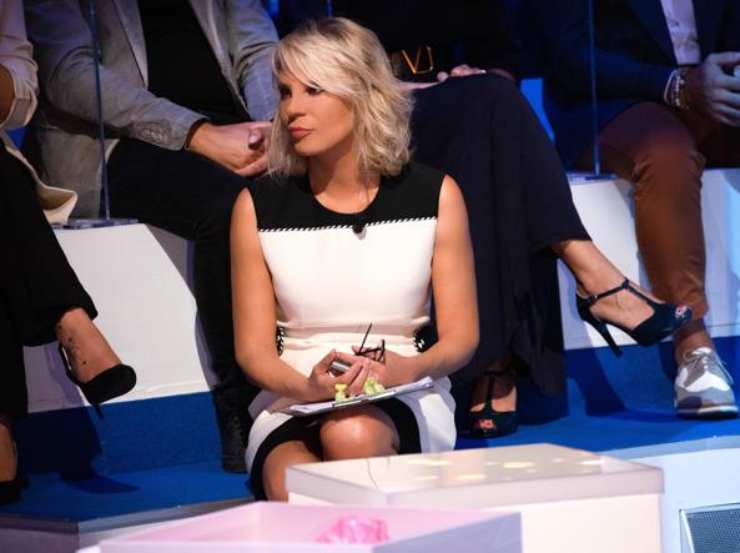 Maria De Filippi gogna C'è Posta pet Te - Solonotizie24