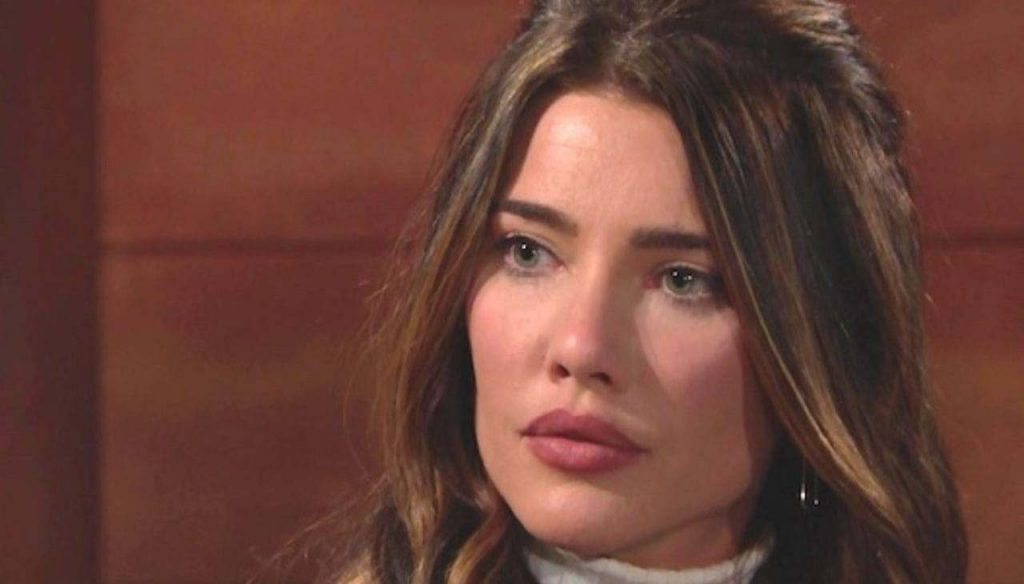 Beautiful, l’attrice Steffy Forrester stravolta dalla chirurgia: spuntano le foto