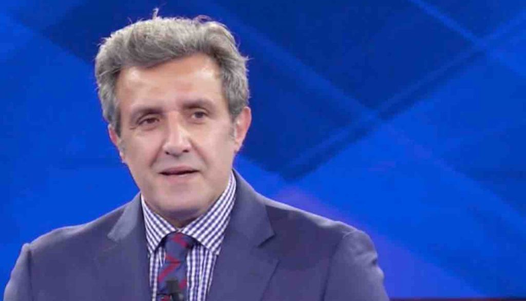 Flavio Insinna via da L’eredità? La verità sul conduttore