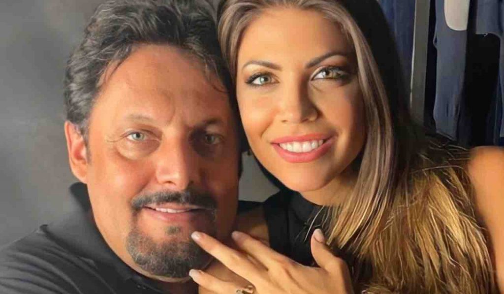 Flora Canto Enrico Brignano sposi: location, vestiti, menù, bomboniere, costi | Tutto sul matrimonio