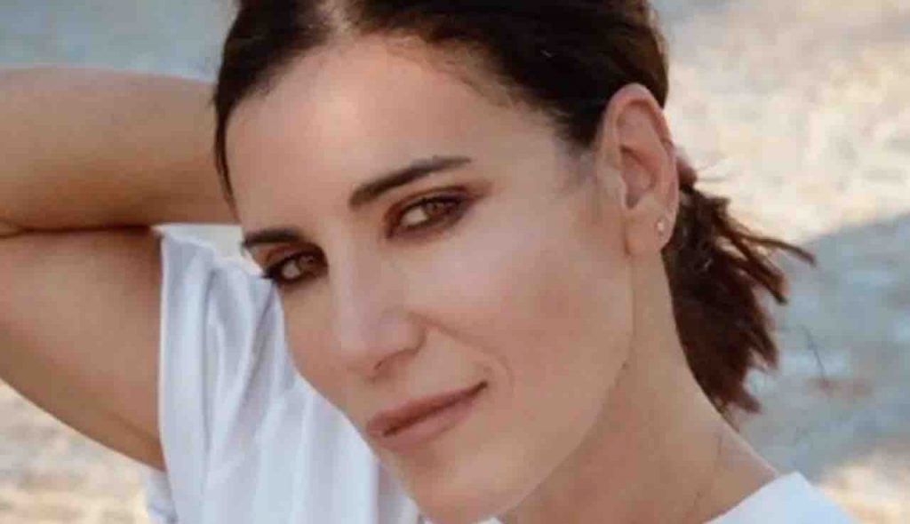 Paola Turci senza veli: la moglie della Pascale si mostra così