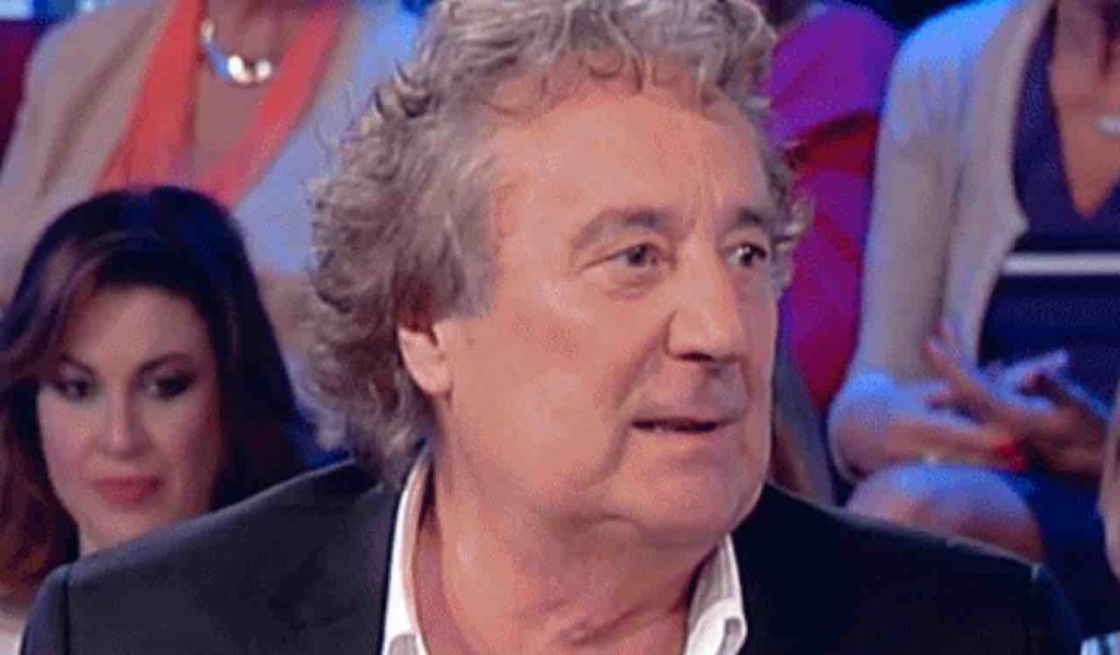“Minacciavano di uccidere mio figlio”, la confessione di Enzo Iacchetti: i fan senza parole