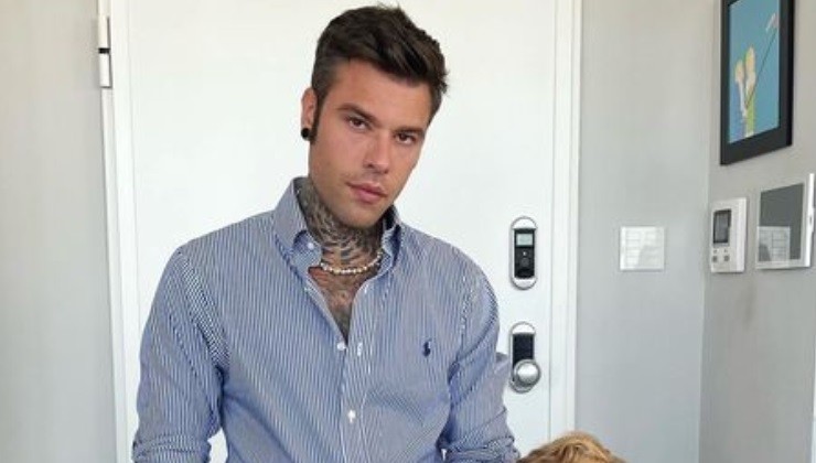 Fedez terapia testa discutere